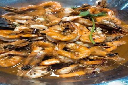 王婆大虾属于海鲜吗