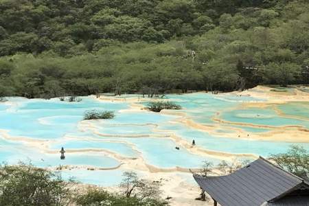 五彩池是哪几种颜色