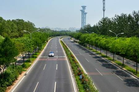 城市道路和乡村道路的行车速度是多少