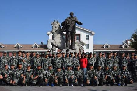 当代大学生如何弘扬兵团精神