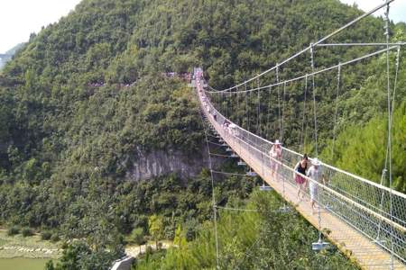 龙里是什么意思