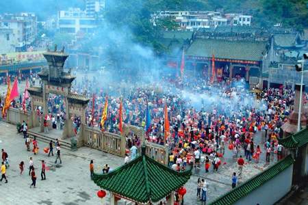 请问广之旅初四有车去德庆龙母庙祈福吗