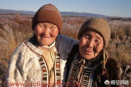 为什么蒙古人的眼睛一条缝