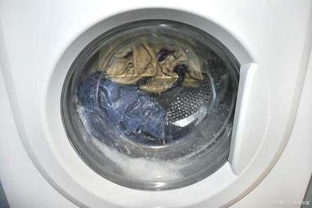 洗衣机洗到一半不脱水是怎么回事