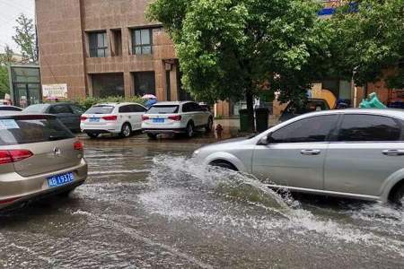 大雨40站是什么意思