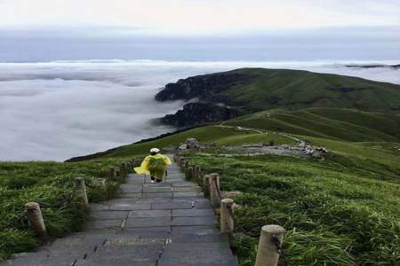 88月底去武功山穿什么衣服