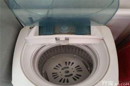 滚桶洗衣机几天不洗桶内为什么有臭味