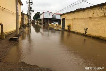 下雨了为什么船不积水