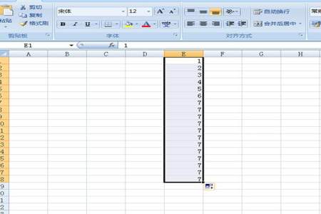 Excel为什么不能自动填下拉同样数字