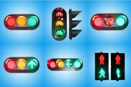 交通信号灯和数字不一致时看什么
