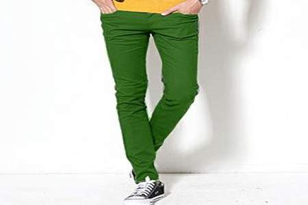 浅绿色的裤子适合配什么颜色的上衣