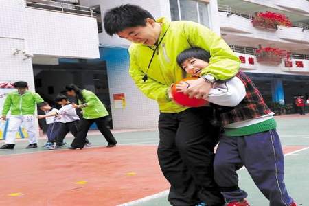 孩子去寄宿学校哭着想回家怎么办