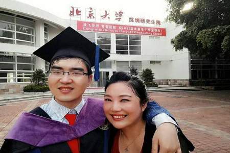 单亲家庭读大学的女儿怎么样关心她