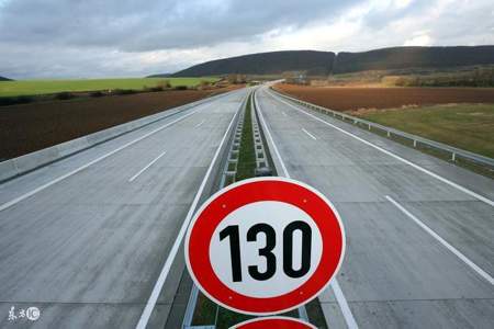 德国不限速高速为什么要让行