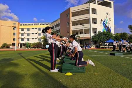 小学体育课应该怎么上